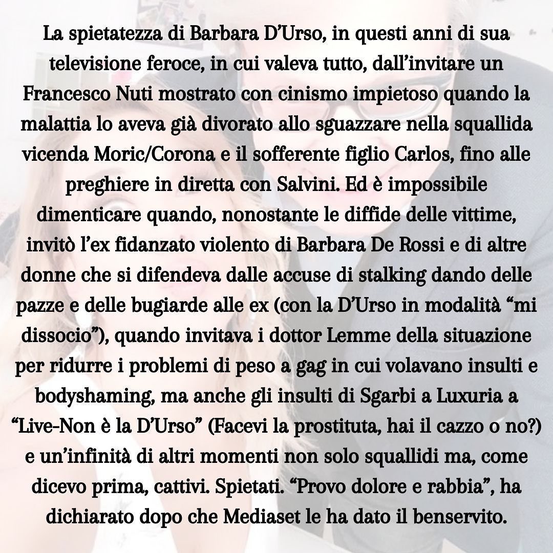 Selvaggia Lucarelli Le mani giunte, il vestito di pizzo nero, l’aria teatrale da prefica salentina, ...