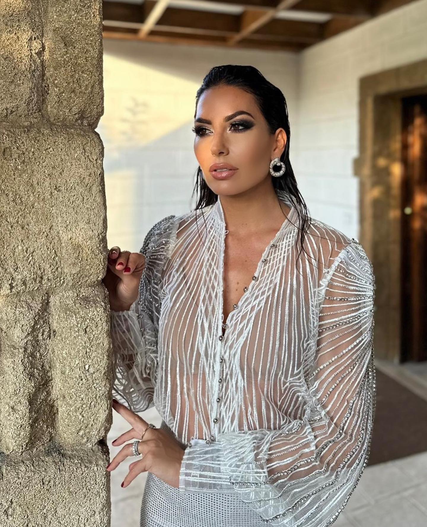 Elisabetta Gregoraci • Comincio già a sentire la musica in sottofondo … Bari pronta per questa triple...