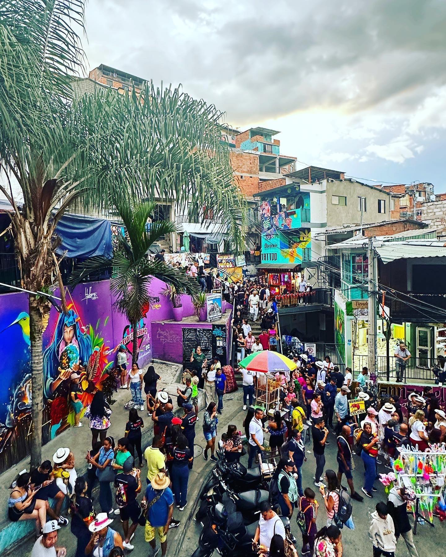 Selvaggia Lucarelli Il riscatto di Medellin, un tempo non troppo lontano la città più violenta del m...