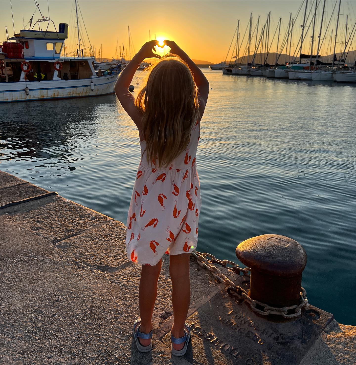 Elisabetta Canalis Noi ci separiamo mai veramente, forse a distanza ma mai nel cuore...