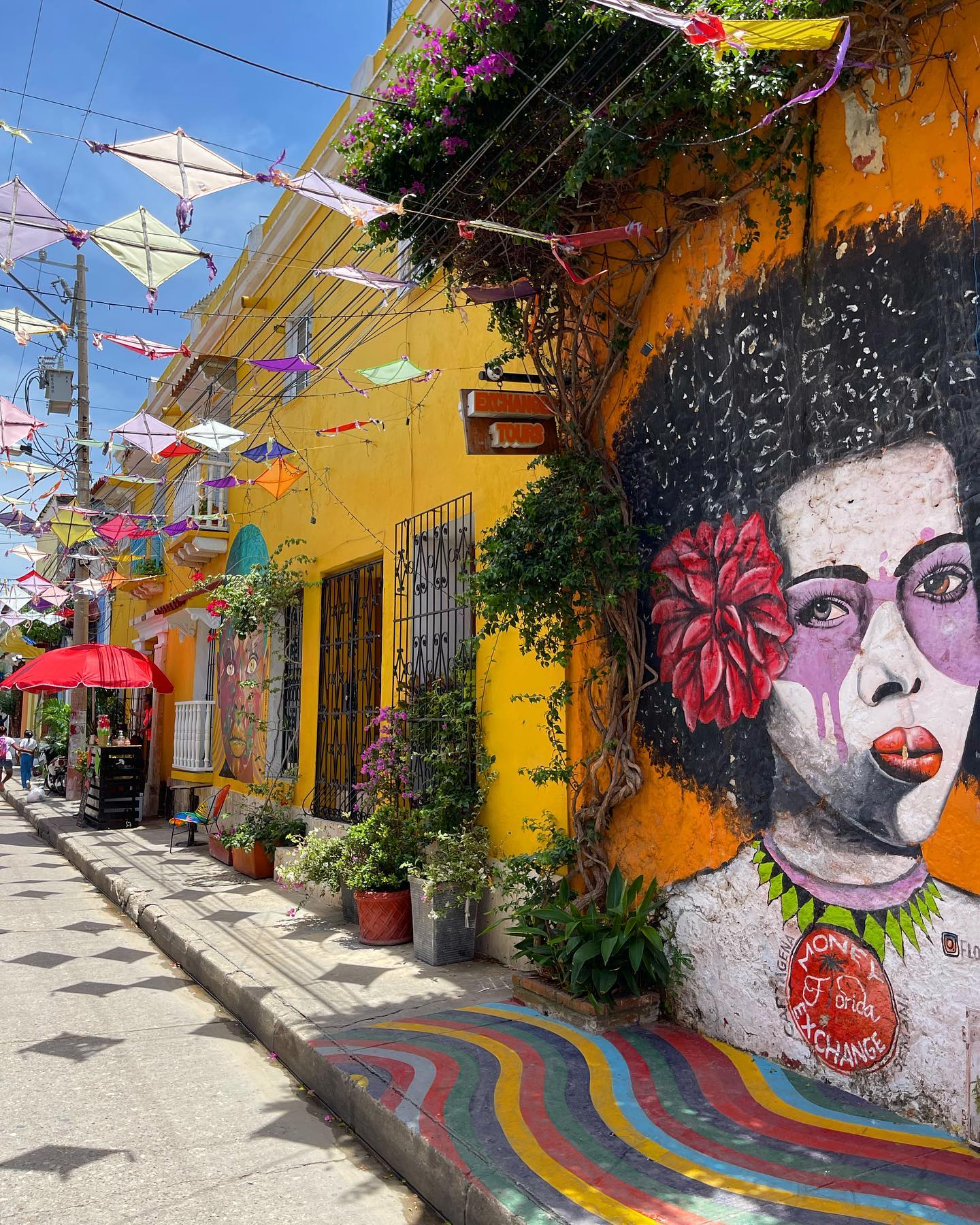 Selvaggia Lucarelli Difficile descrivere la bellezza di Cartagena. Ci provo con le foto, ma non bast...