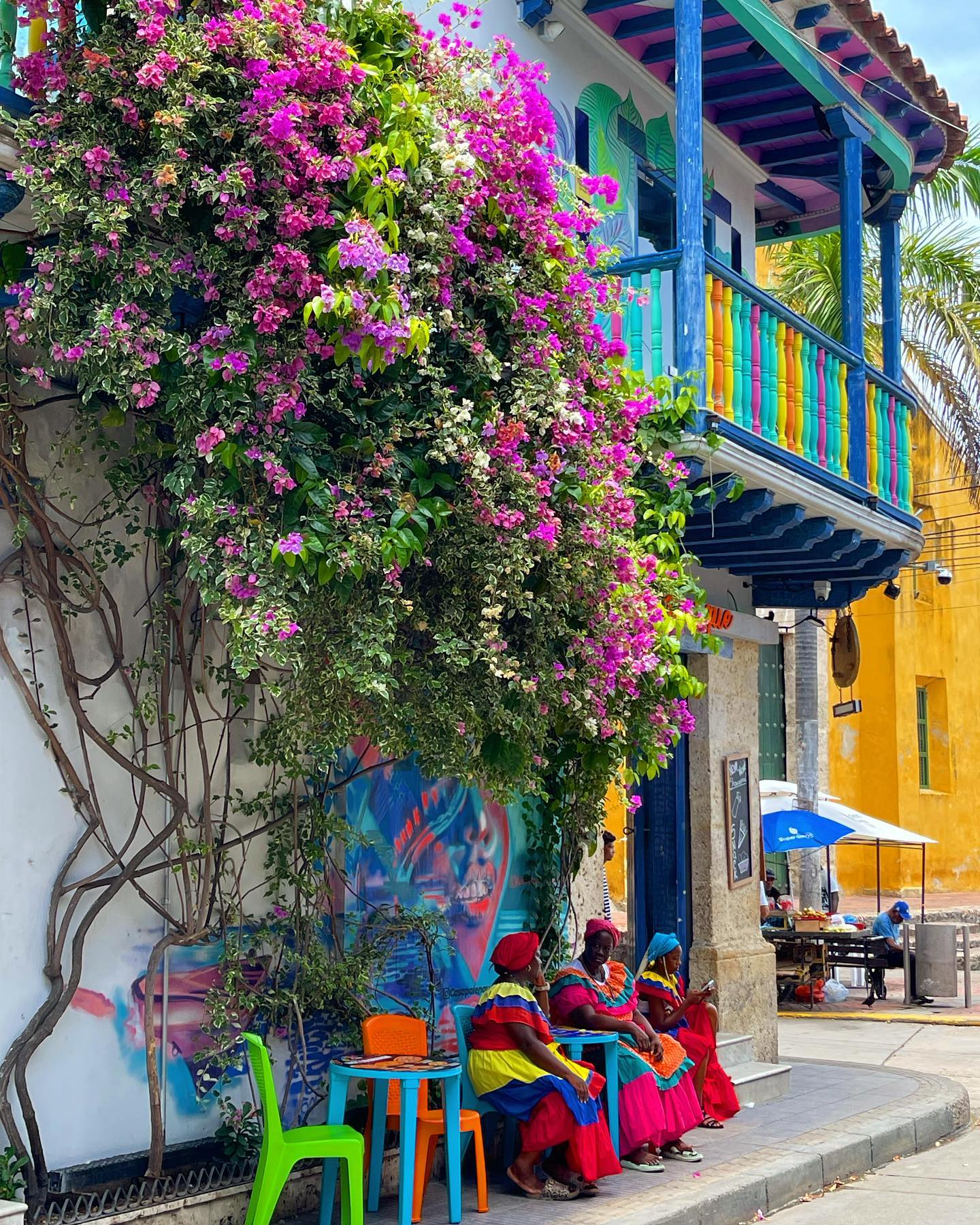 Selvaggia Lucarelli Difficile descrivere la bellezza di Cartagena. Ci provo con le foto, ma non bast...