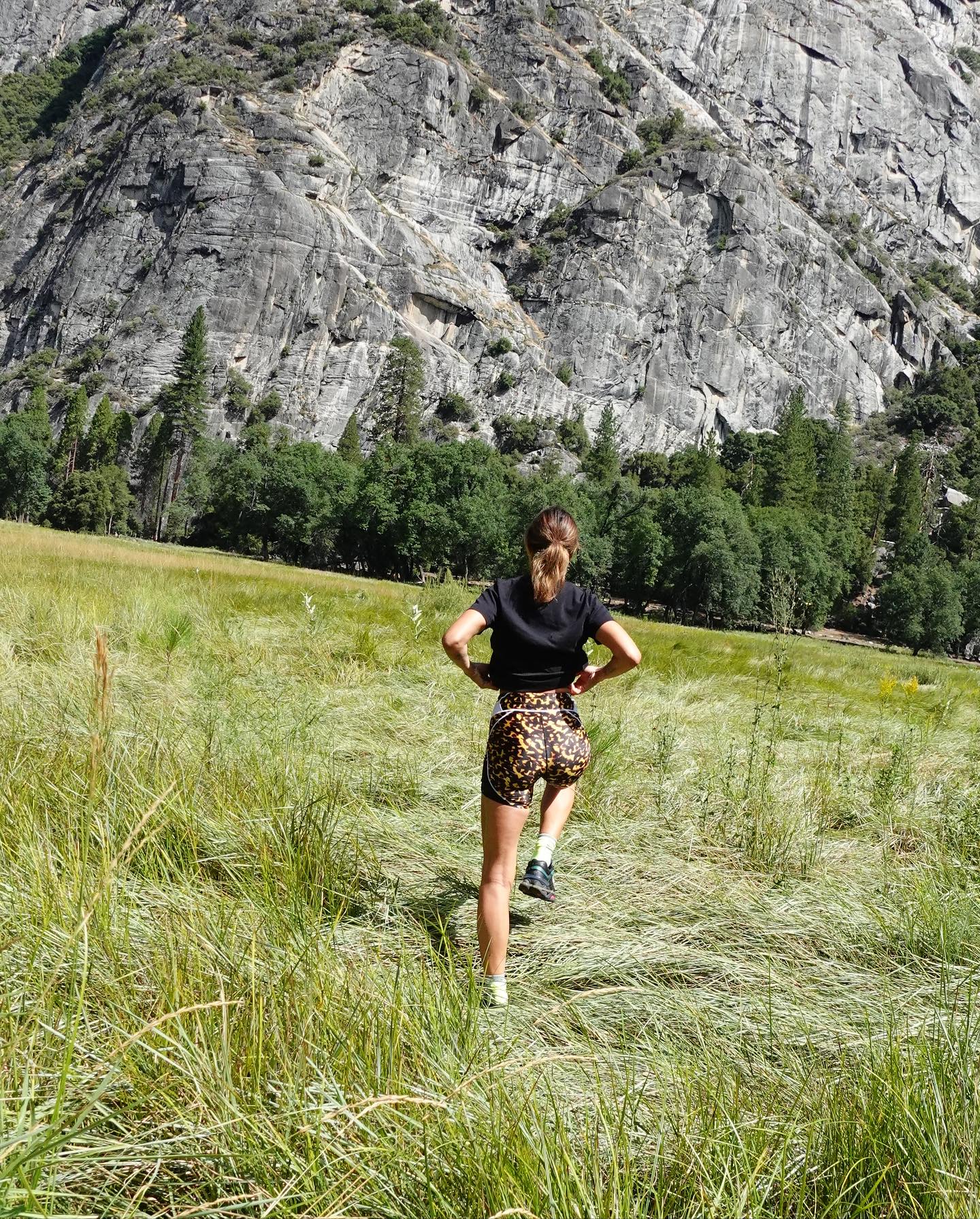 Elisabetta Canalis En route to El Capitan...