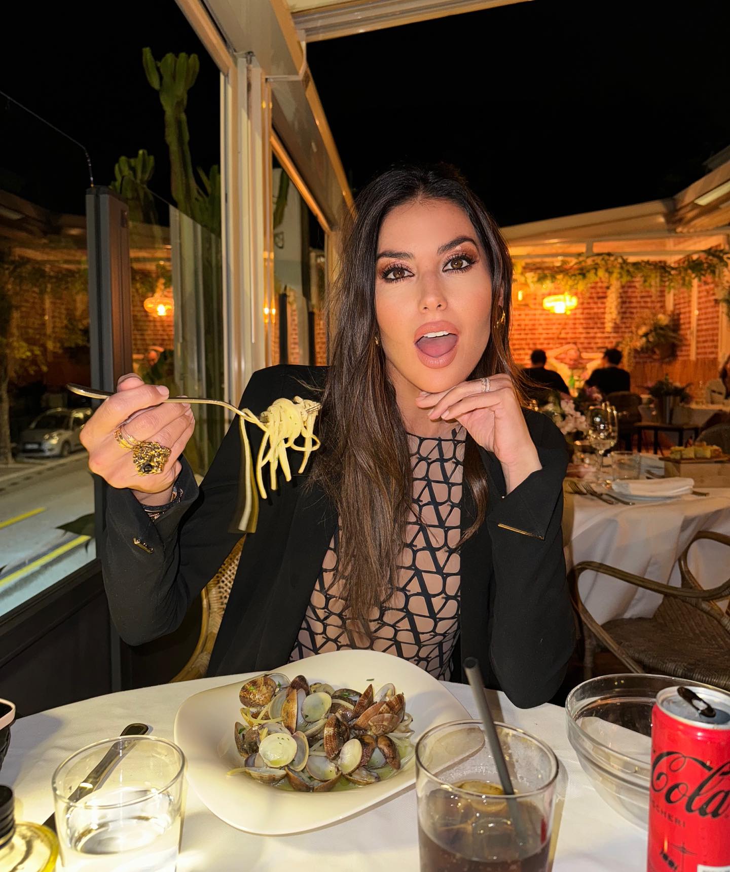 Elisabetta Gregoraci • Give me pasta and Coca-Cola ,and l’ ll be happy...