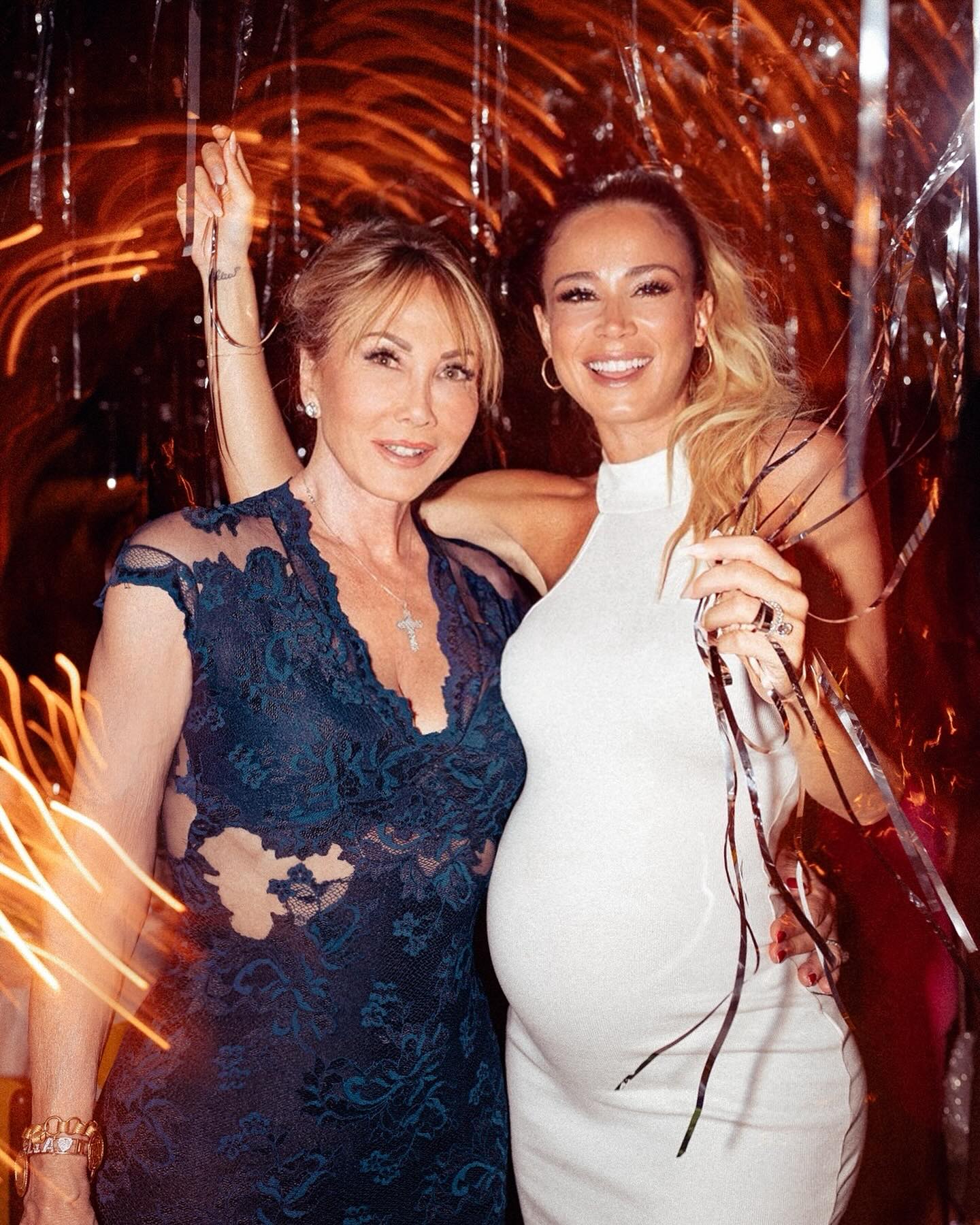 Diletta Leotta happy birthday to the strongest and sweetest mother and grandmother 
Auguri Mami...