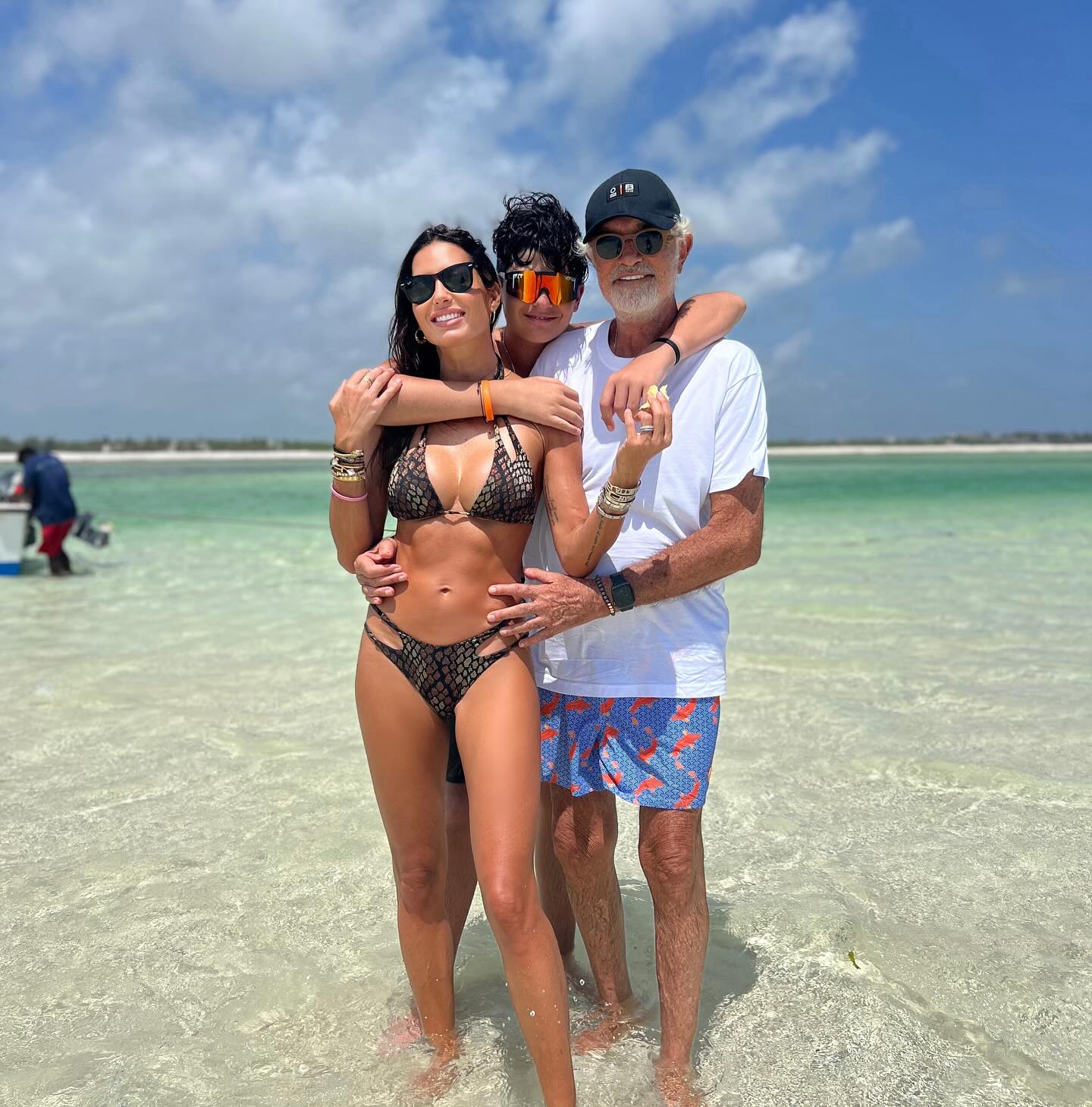 Elisabetta Gregoraci • Tornata a casa con il cuore colmo di bei momenti. Grazie Kenya...