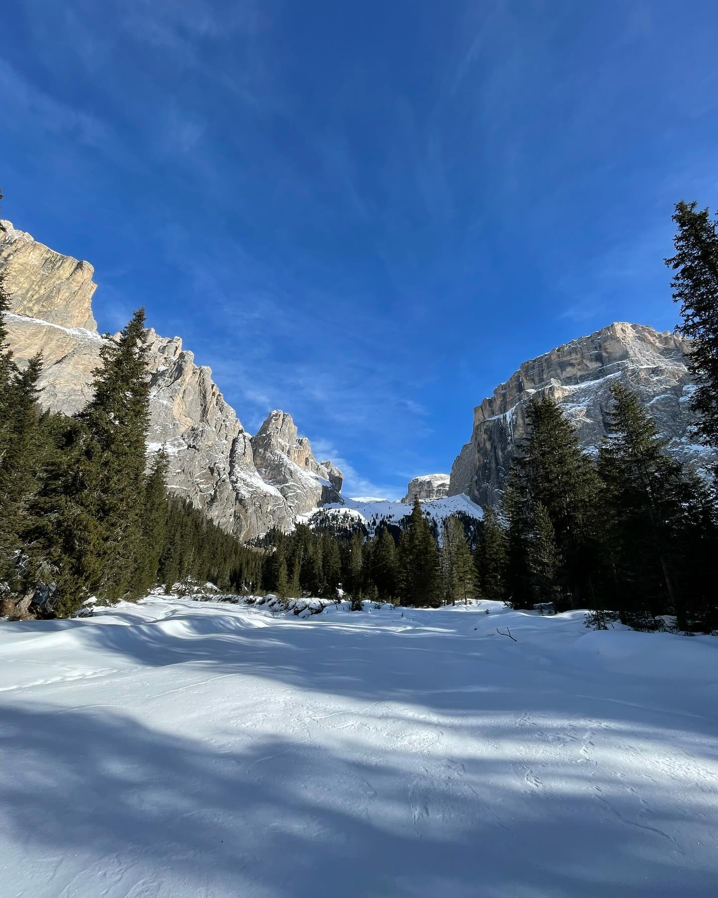 Martina Colombari MOUNTAIN MOOD...