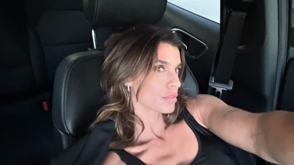 Elisabetta Canalis A corto di copy...