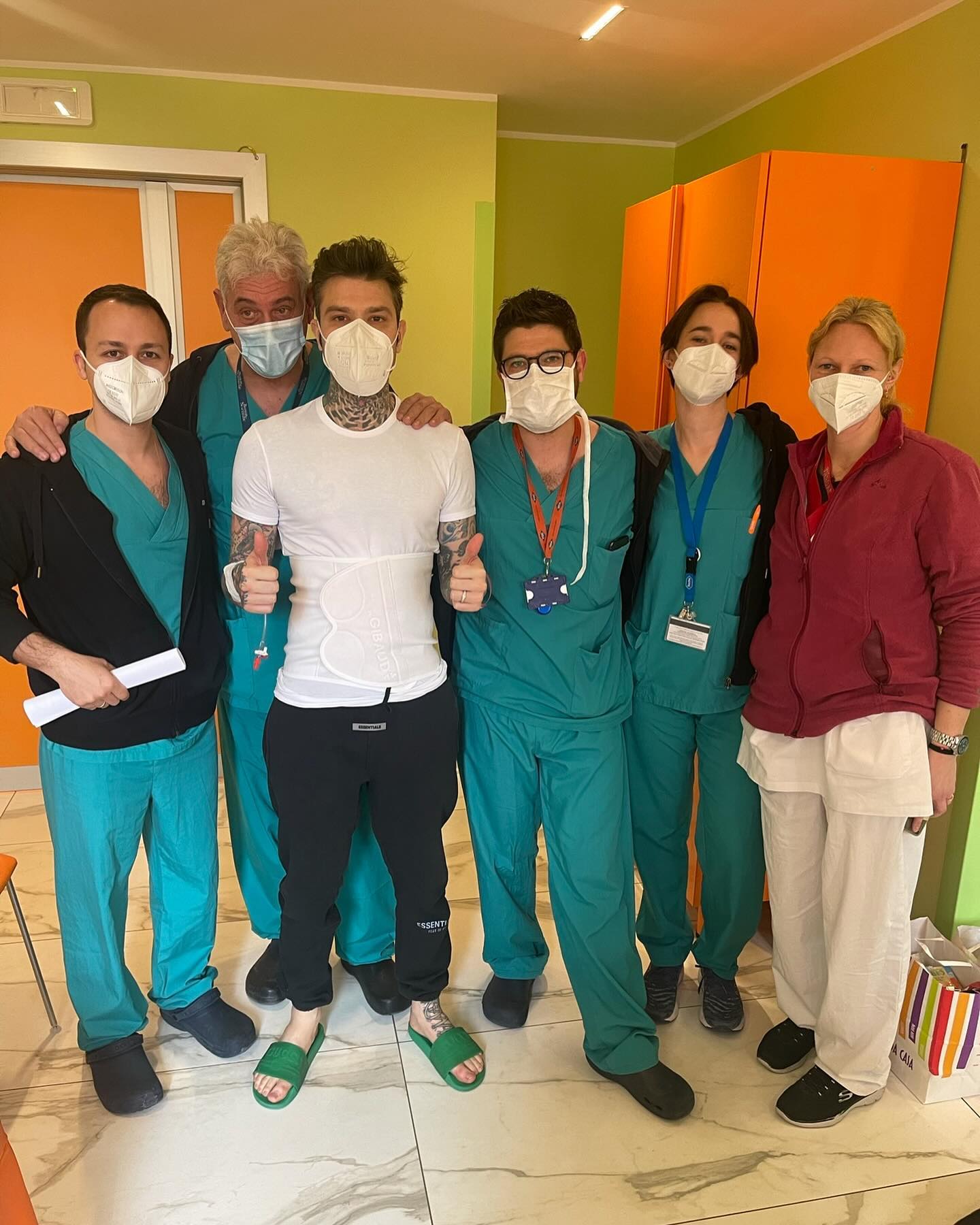 Fedez Esattamente 2 anni fa mi operavo di tumore al pancreas.
2 fottuti anni!
 La vita...