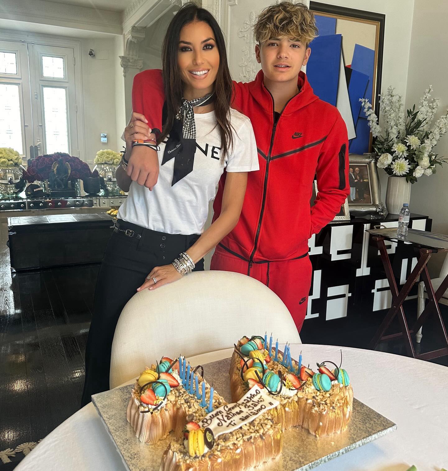 Elisabetta Gregoraci • 14 anni di amore incondizionato  
Auguri ancora vita!...