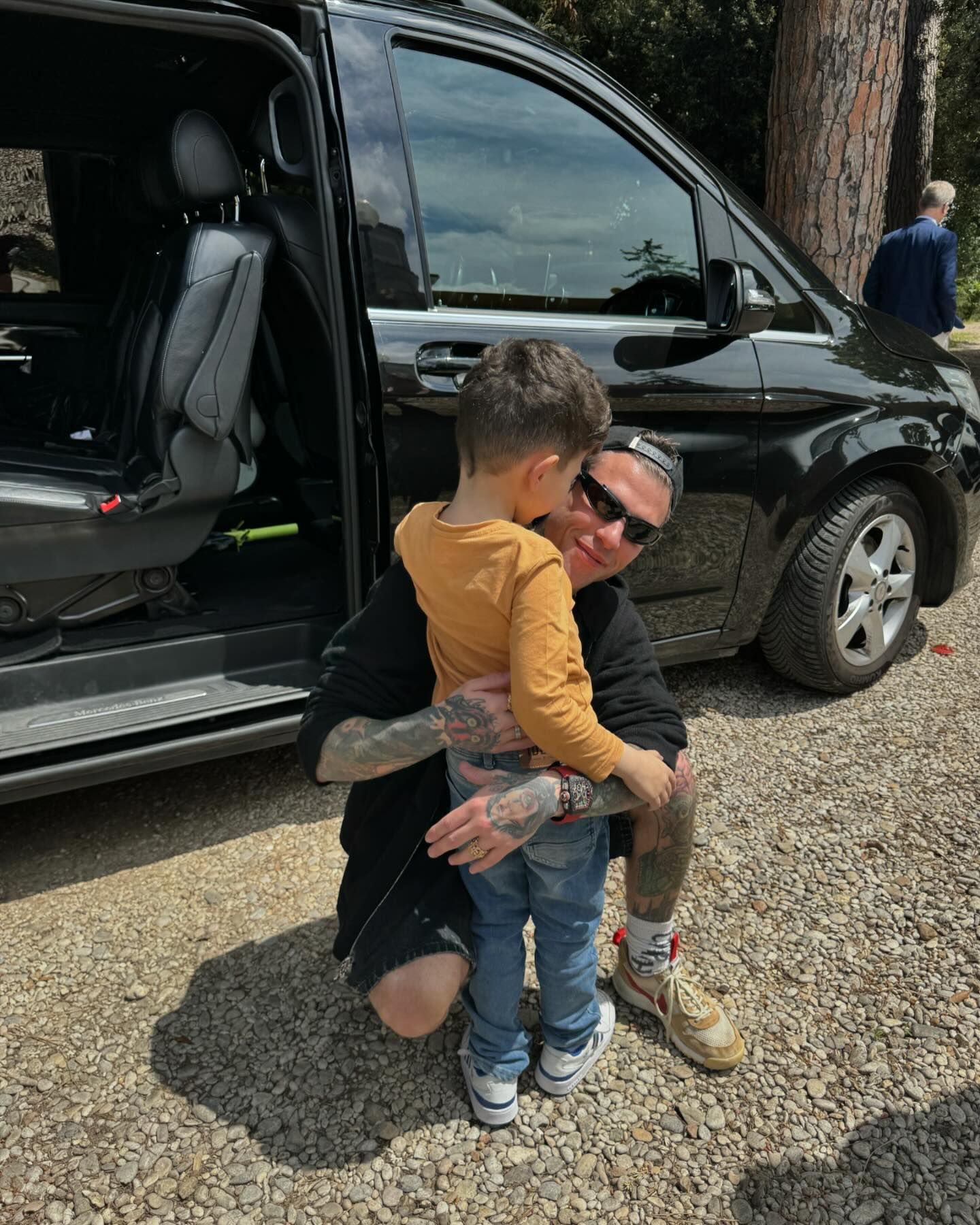 Fedez Oggi sono stato a visitare le due realtà che abbiamo deciso di sostenere quest’a...