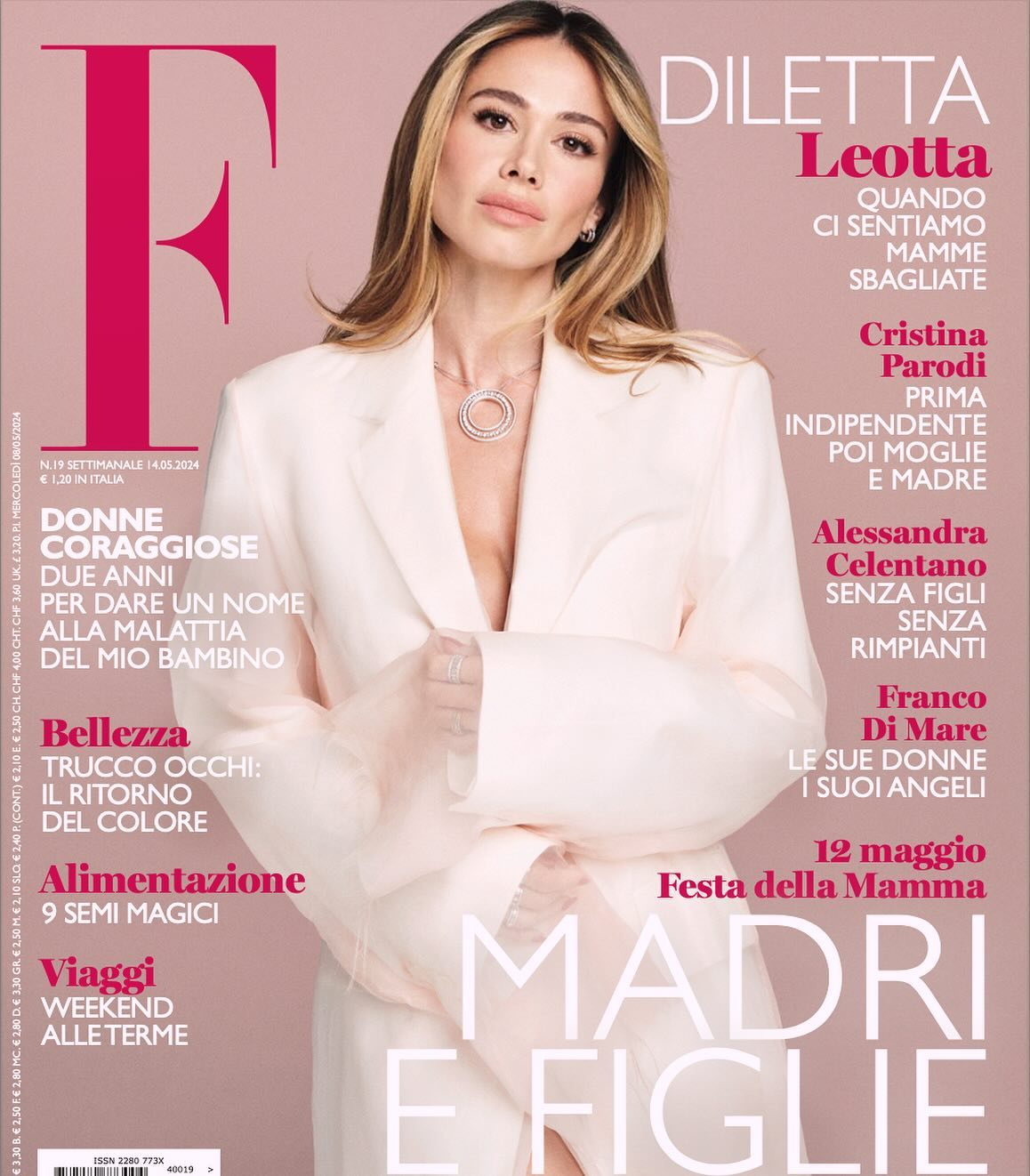 Diletta Leotta Mi trovate in edicola sul nuovo numero di F 
Grazie...