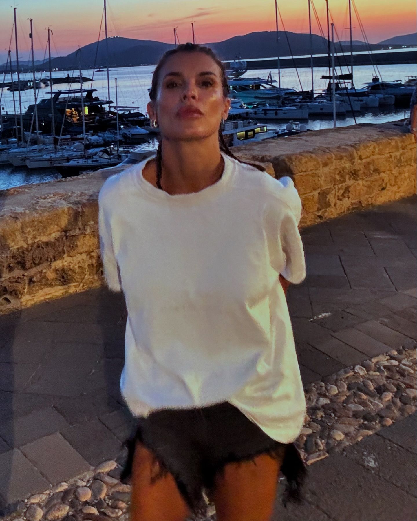 Elisabetta Canalis Tramonti e treccine...