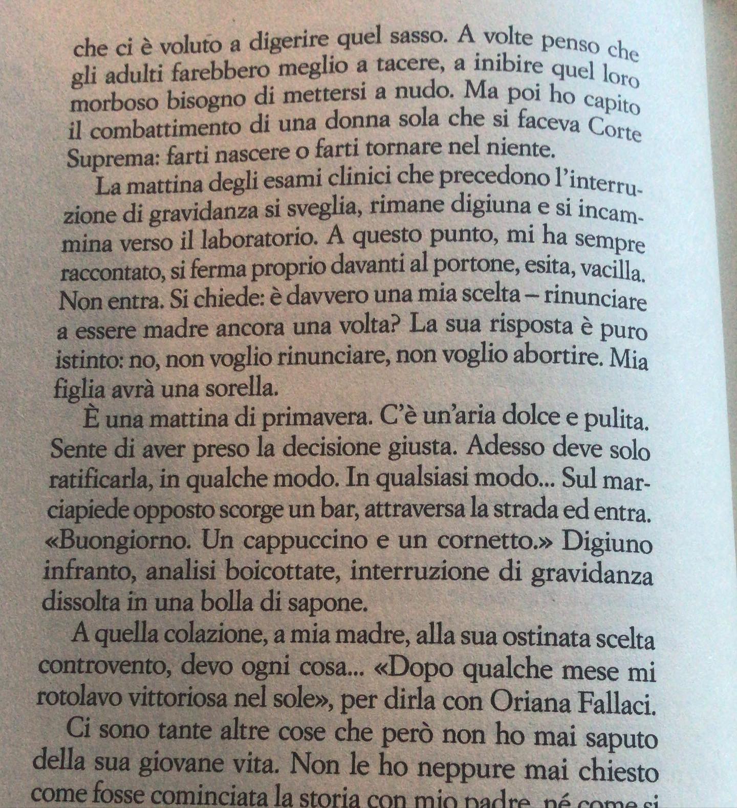 Selvaggia Lucarelli Avete presente la storia strappalacrime sulla madre della Meloni che va ad abort...