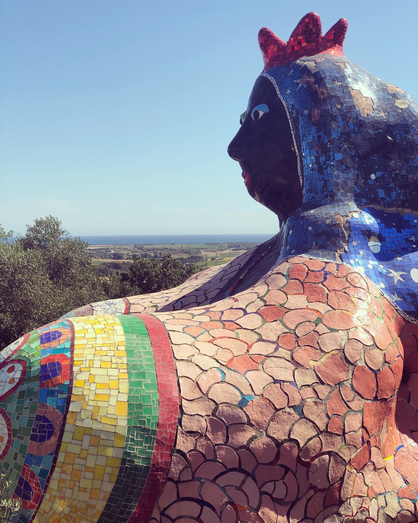 Selvaggia Lucarelli Non tutti sanno che nella Maremma, poco fuori Capalbio, c’è un parco meraviglios...