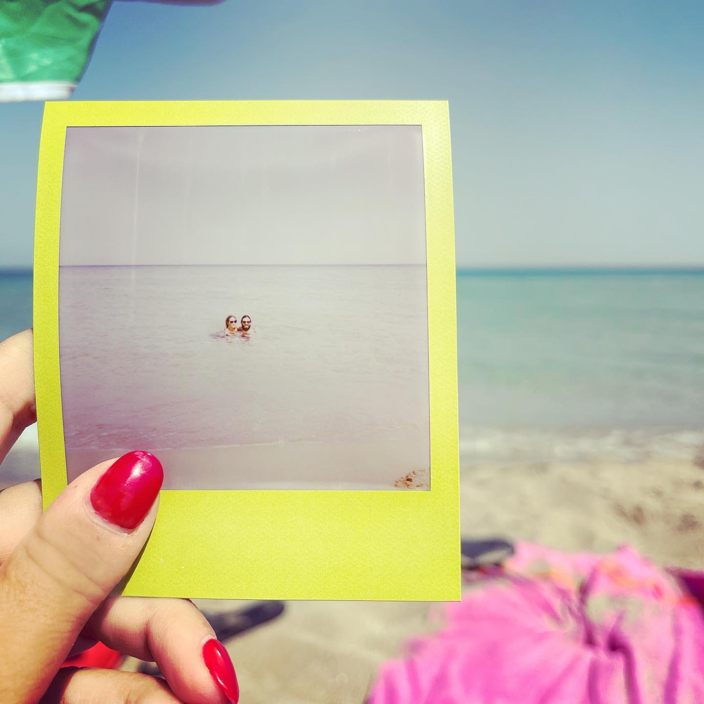 Selvaggia Lucarelli Riserva di Vendicari, spiaggia di Eloro. Foto scattata con Polaroid, gentile don...