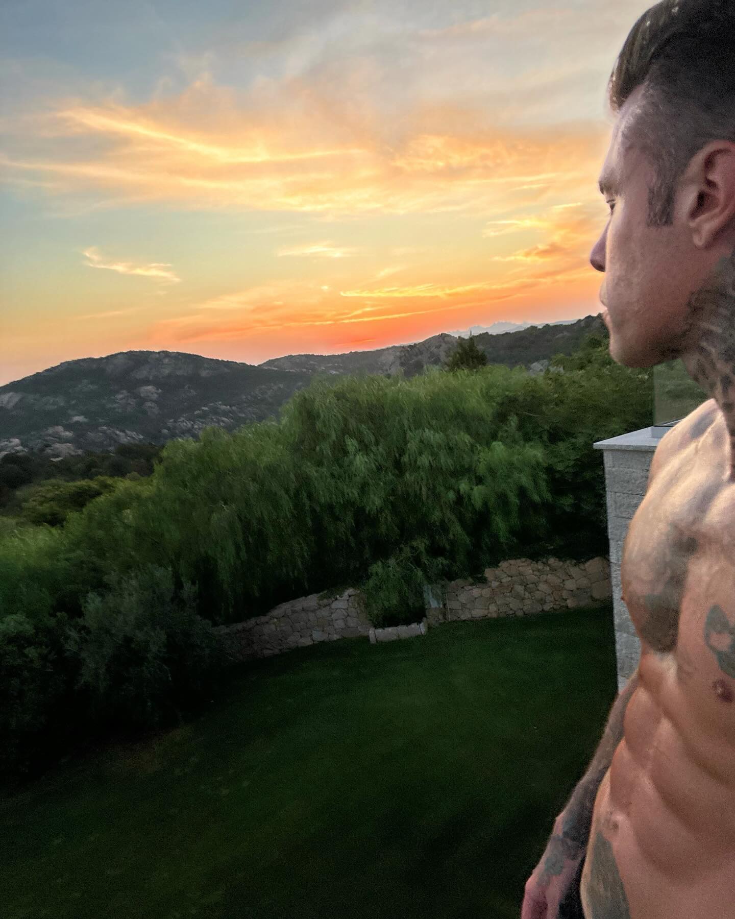 Fedez Ciao Sardegna, grazie per averci regalato giorni indimenticabili 
Lasciamo un pe...